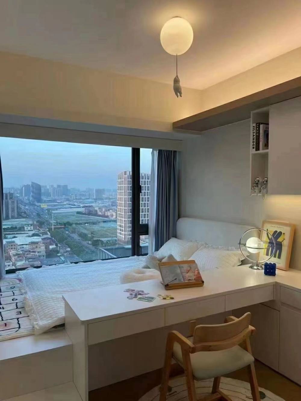 杨浦区新江湾城130平米平现代简约风格四室户装修效果图