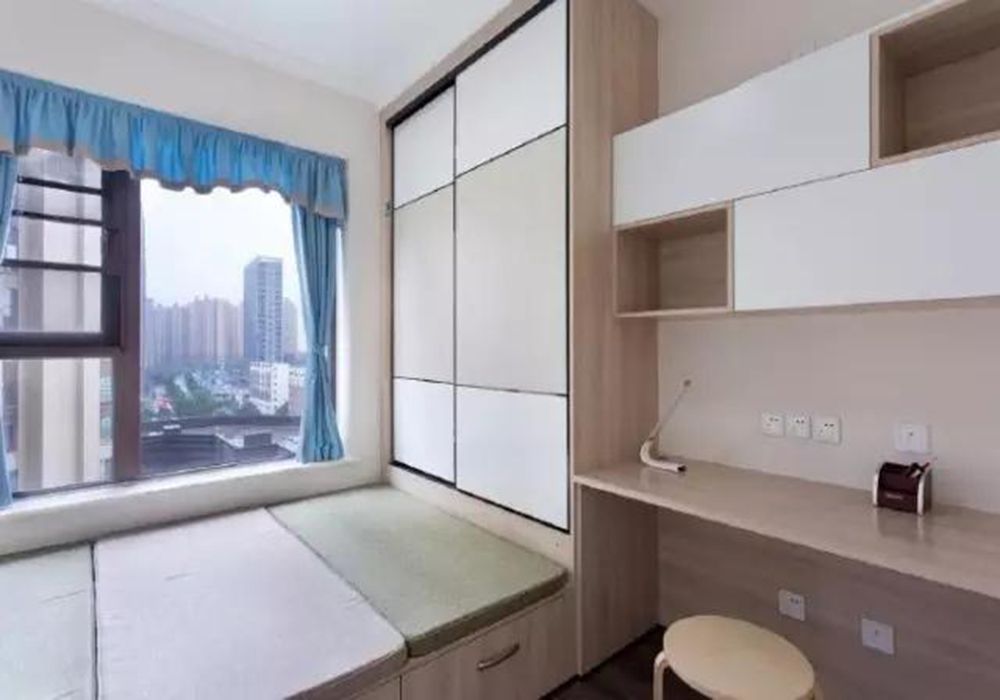 杨浦区保利维拉家园89平现代简约风格三室户装修效果图