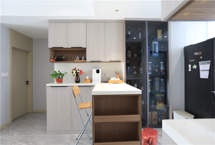 浦东新区悉尼星光130平现代风格三居室装修效果图