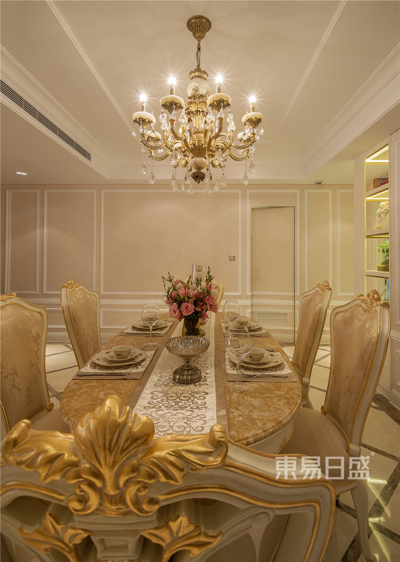 上海盛世滨江130平欧式风格住宅餐厅装修效果图