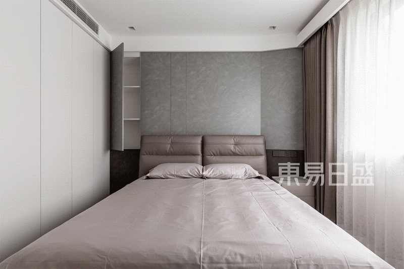 上海浦东仁恒滨江园126平现代简约风格三居室卧室装修效果图