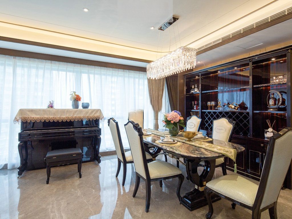 浦东万科翡翠滨江270平法式风格大平层餐厅装修效果图