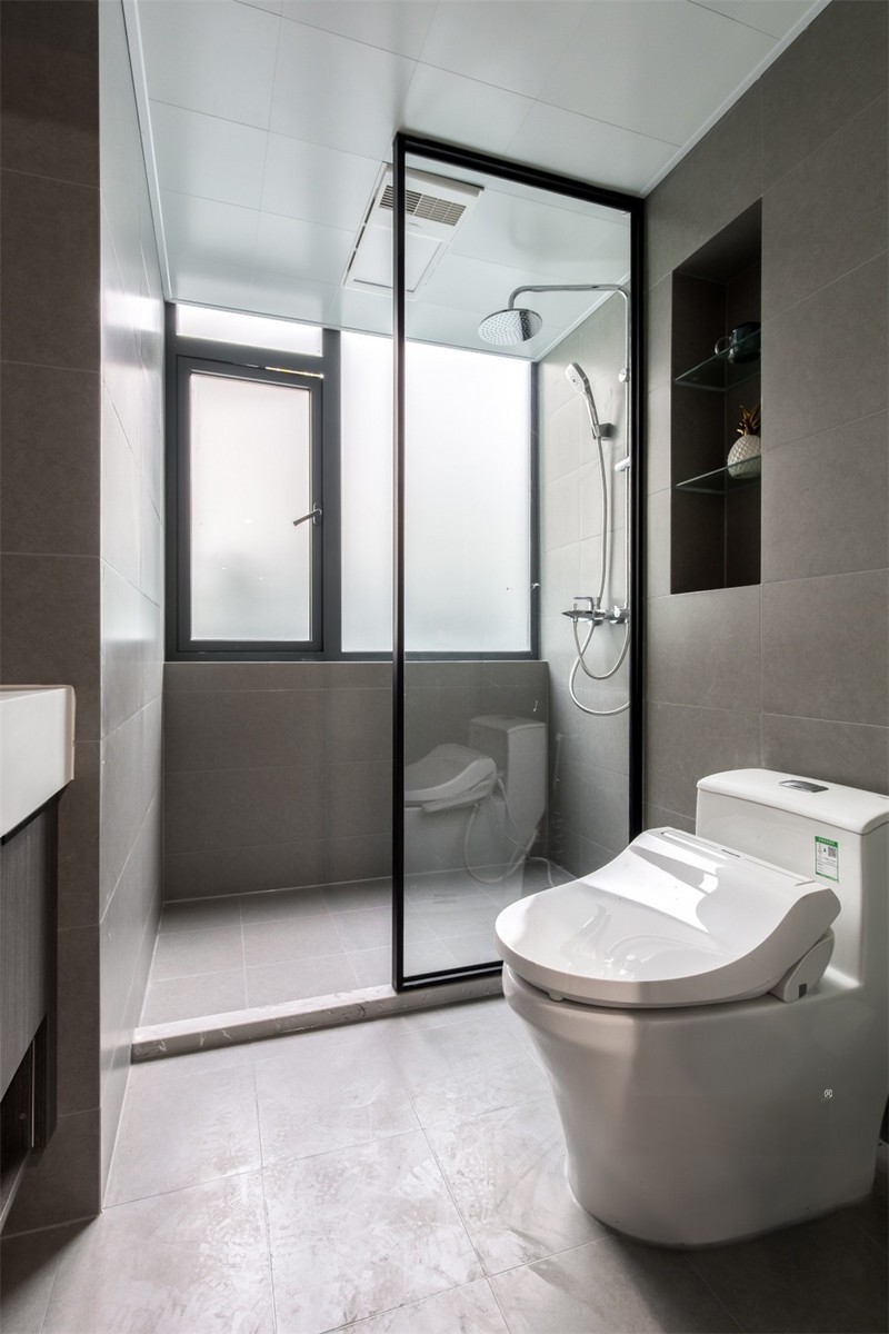 上海上海美地芳邻苑110平现代简约风格二居室卫生间装修效果图